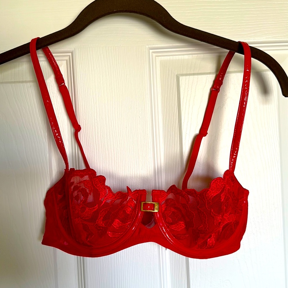 Victoria Secret Red Lace Balconette Bra